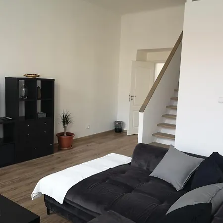 Fine In Centrum Of With Aircondition